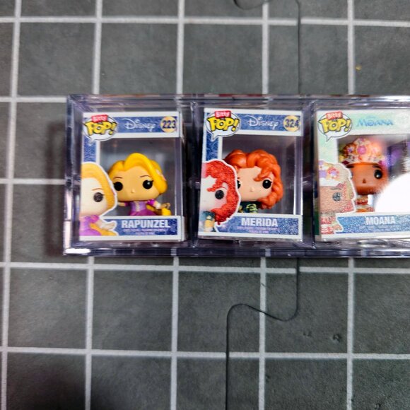 Funko Bitty Pop Coronation Anna Chase 119 + Rapunzel + Merida + Moana + Shelf - Picture 2 of 3